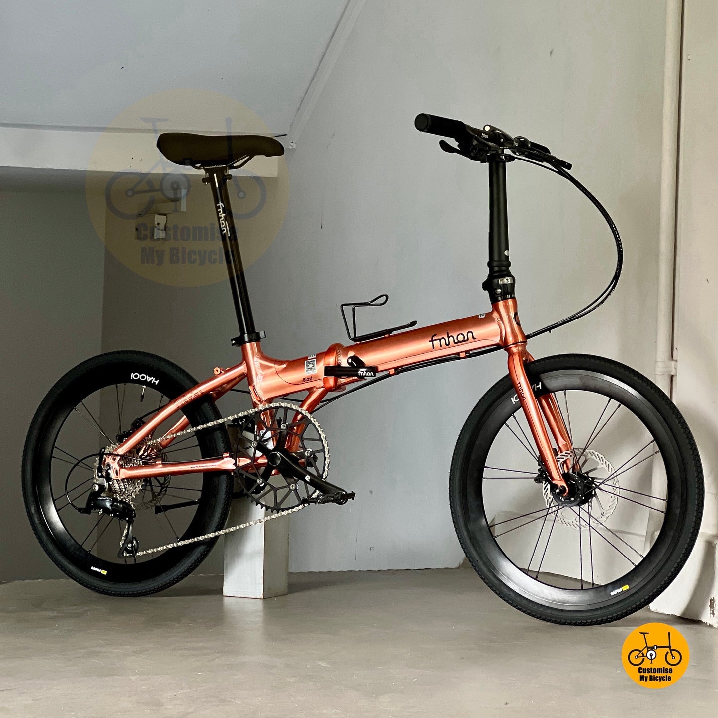 Sepeda lipat Fnhon Blast 22 inci Rose Gold Shimano 9 gears rangka ringan dan roda profil tinggi