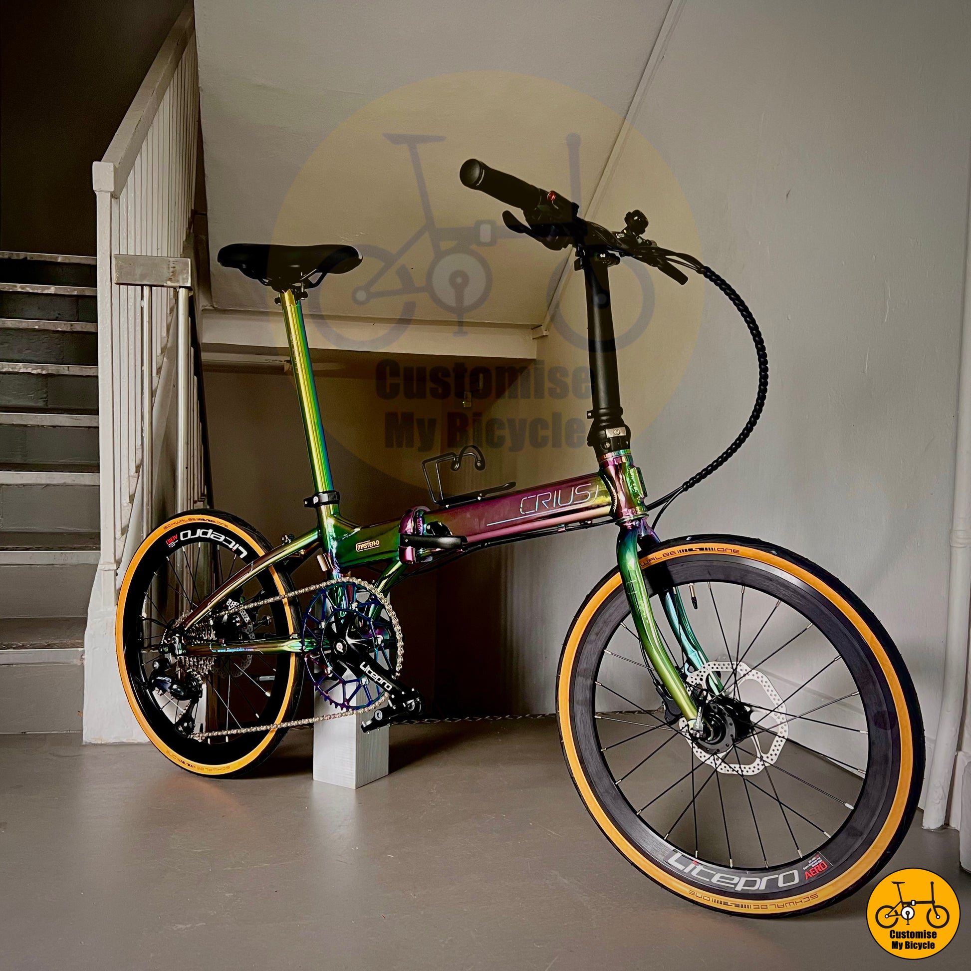 Crius Master 22-Inch Folding Bike – A Color-Shifting Ride with Oil Slick Coating
