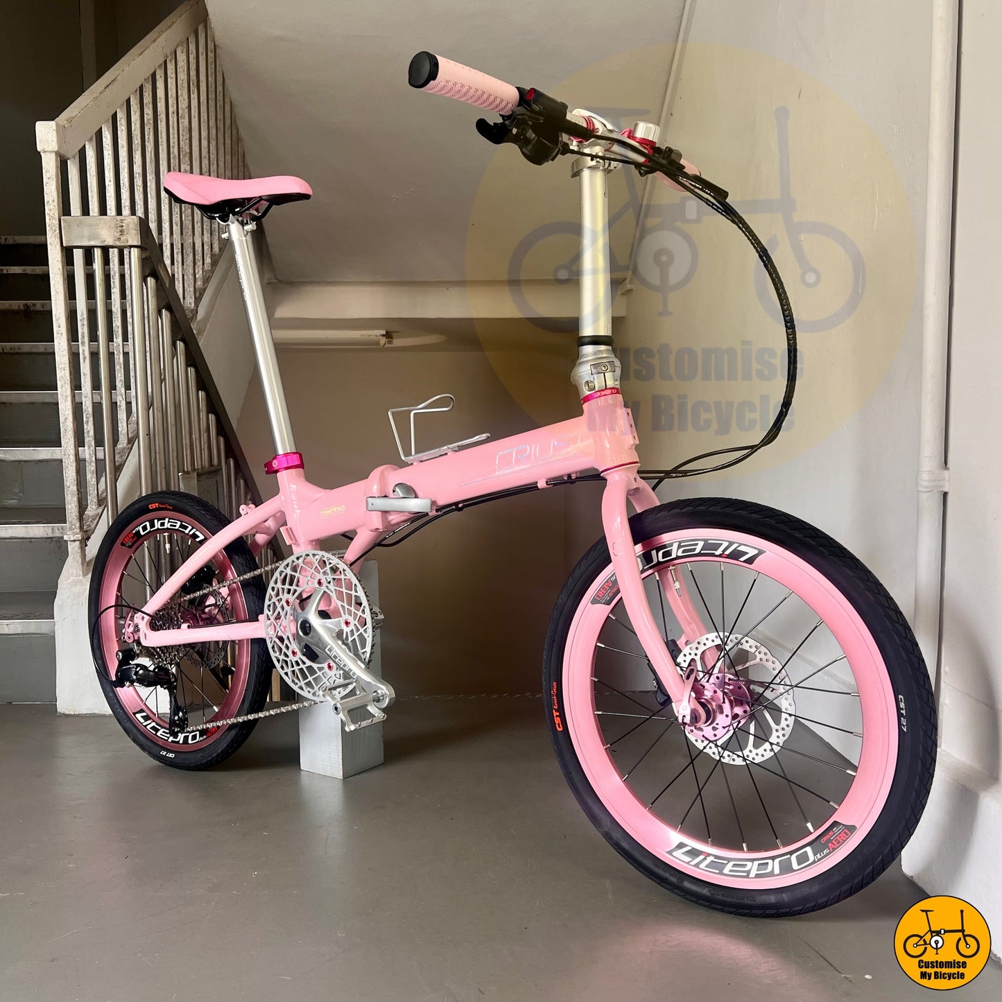 Hello Kitty-Themed Crius Master 20-Inch Folding Bike – A Playful & Adorable Design
