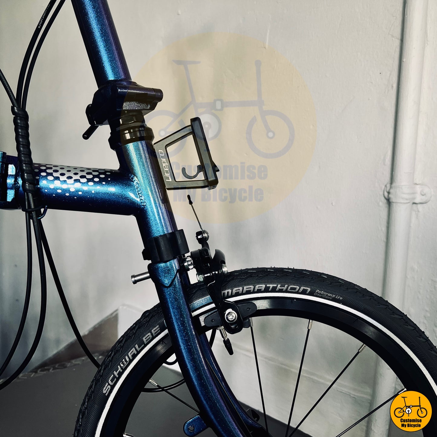 Compact and portable Crius Trifold with 16” 349 Schwalbe Marathon Racer tyres
