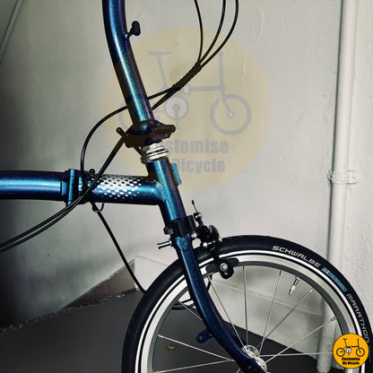 Trifold bicycle with lightweight 16” 349 wheels for city commuting
