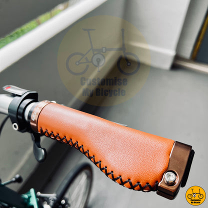 Rose gold palm rest handgrip on Crius Trifold city bike with a high-quality foldable aluminum frame
