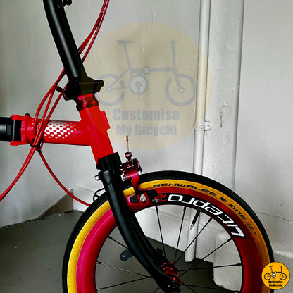 Premium foldie with Schwalbe One tyres for smooth and efficient city rides
