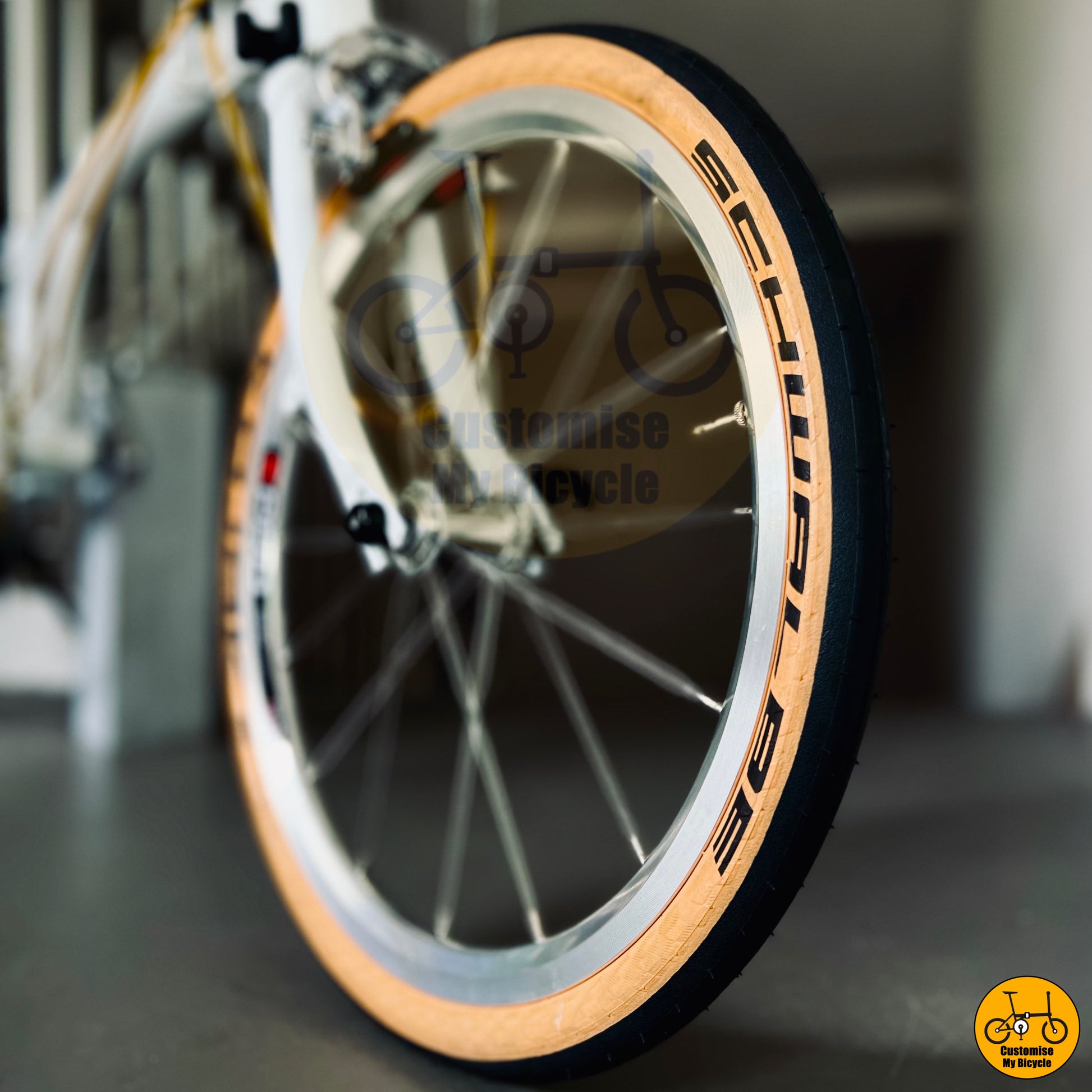 Effortless folding mechanism for convenient transport and storage
