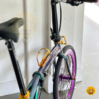 Crius Velocity folding bike adjustable handle post detail
