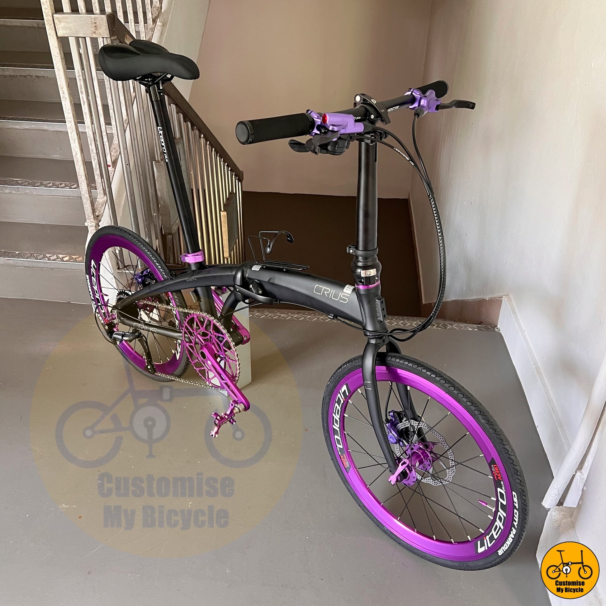 Crius Velocity 22-inch foldie designed for cyclists who love bold color schemes
