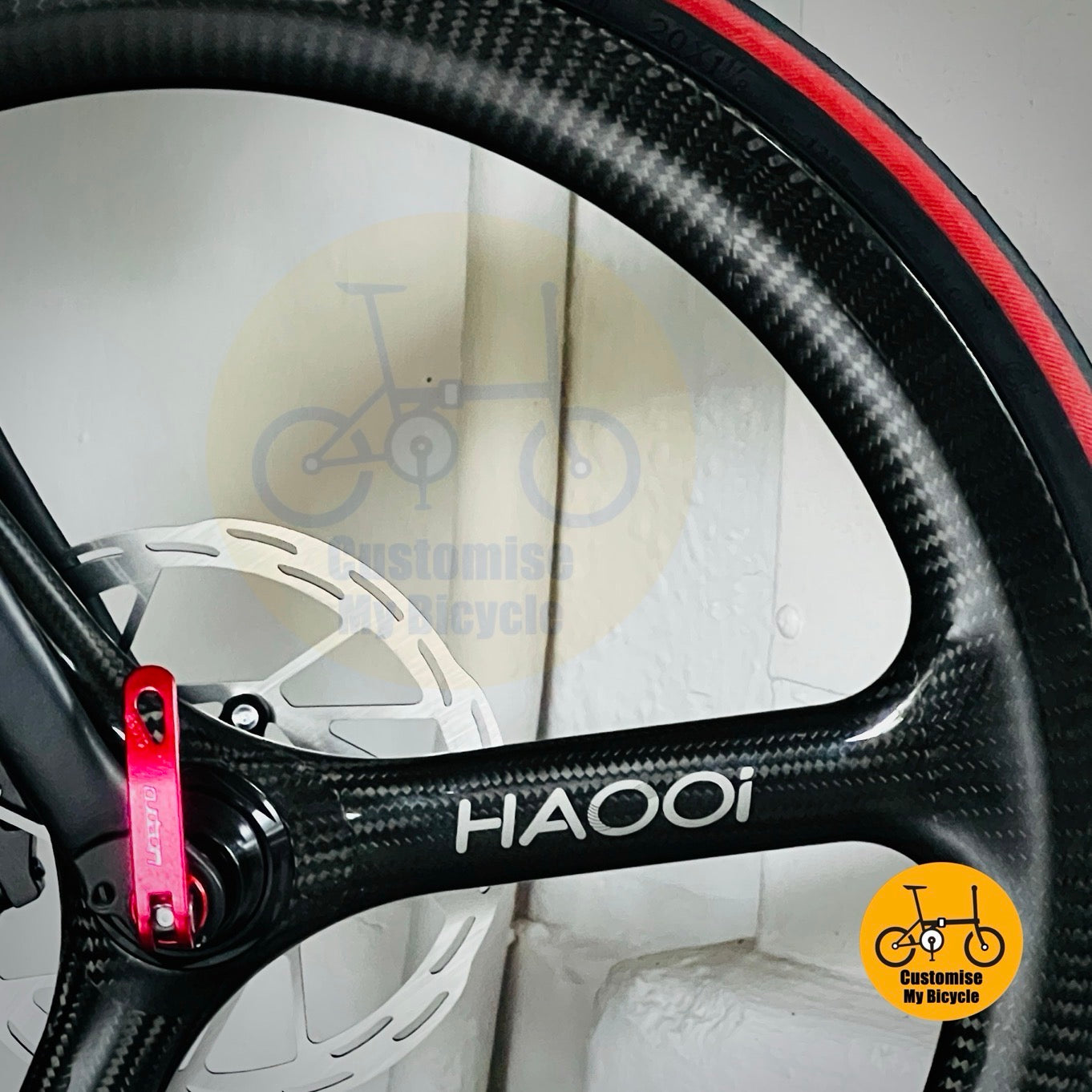 Side profile of 22 inch folding bicycle with race-style tyres  
