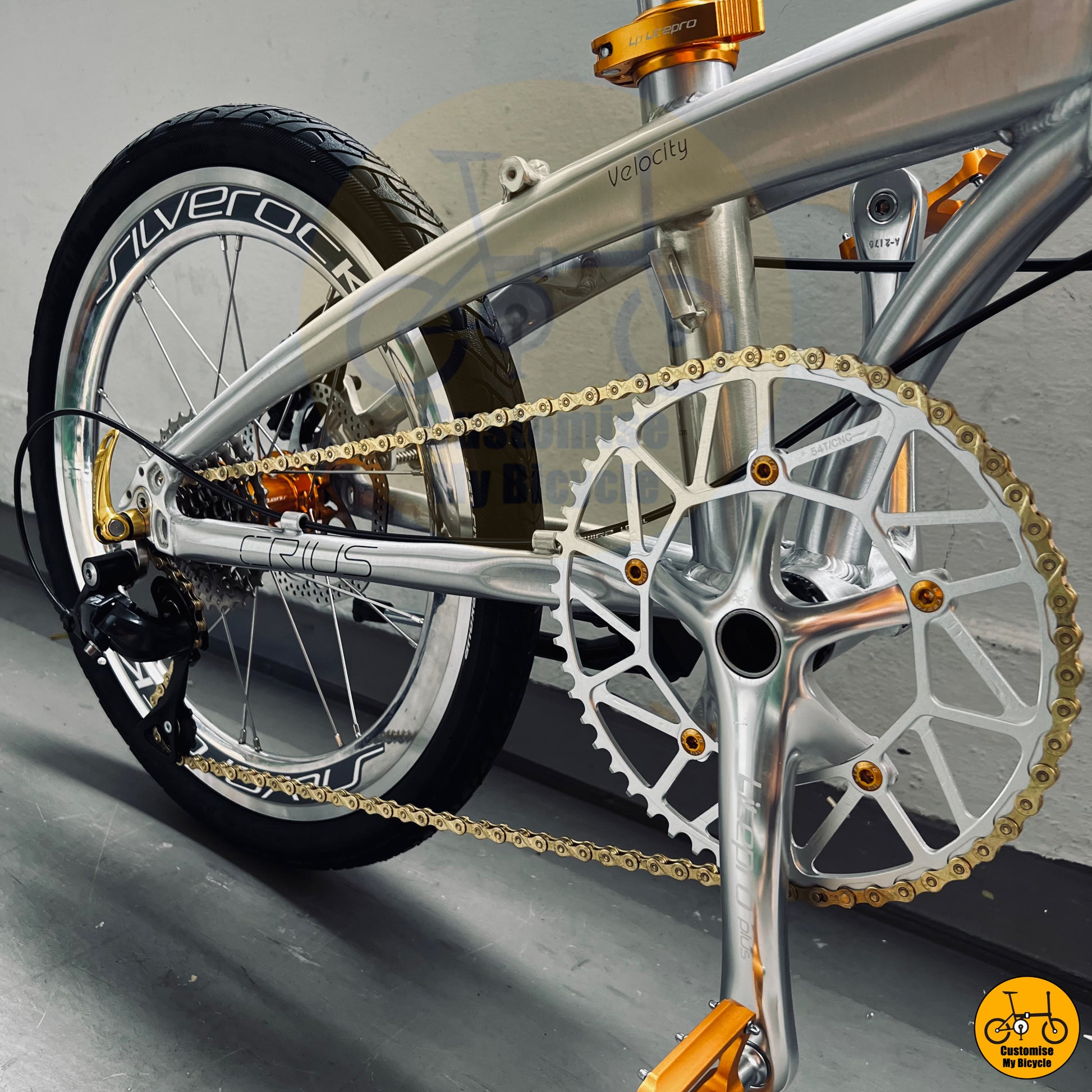 Crius Velocity foldable bicycle with high-quality components for smooth rides
