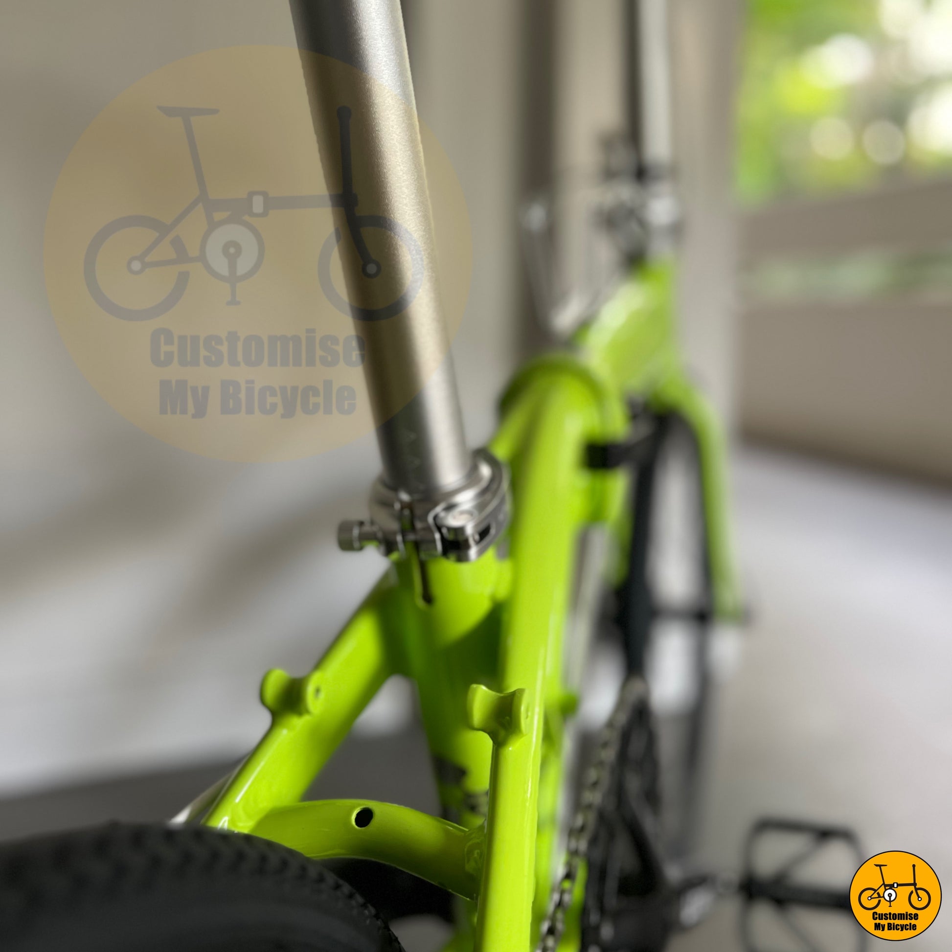 Sporty and durable design with a fluorescent green color scheme
