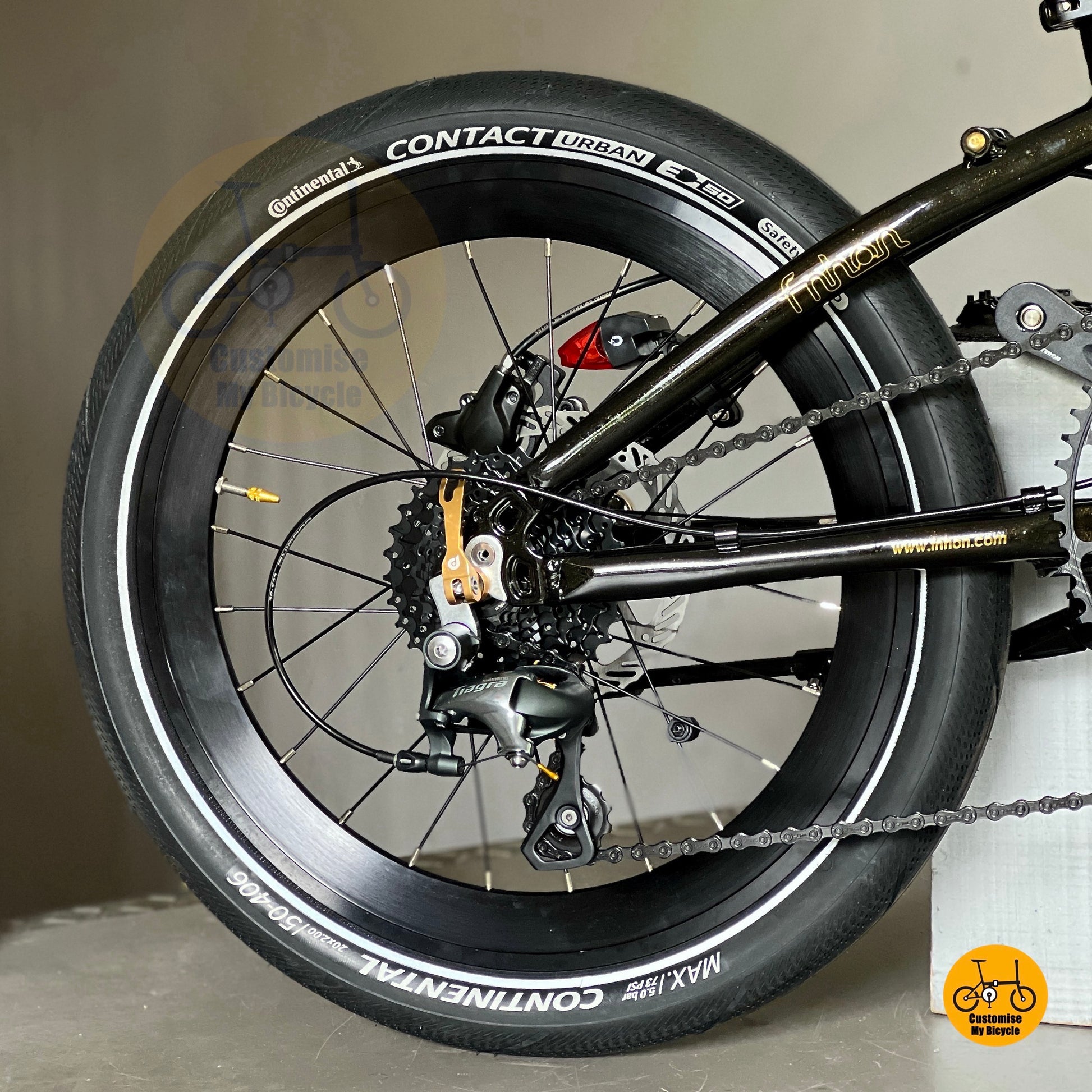 Fnhon Blast foldable bike Continental Contact Urban high volume tyre detail folding bicycle
