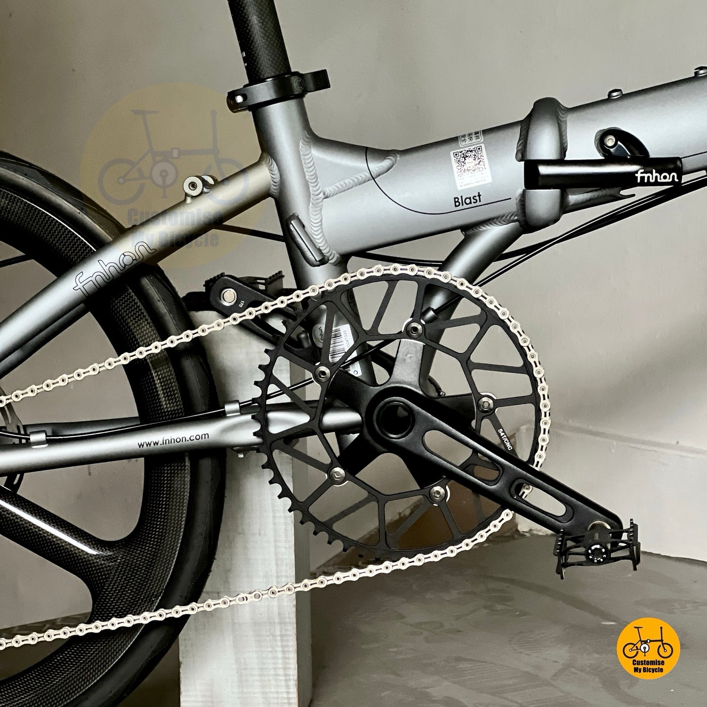 Fnhon Litepro lightweight Hollowtech crankset close up detail
