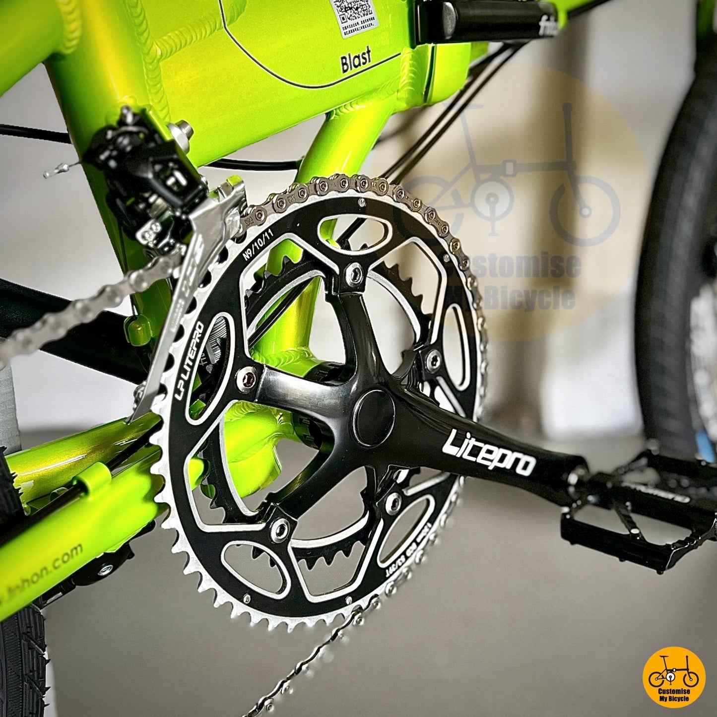 Folding bike with double chainring setup for efficient shifting
