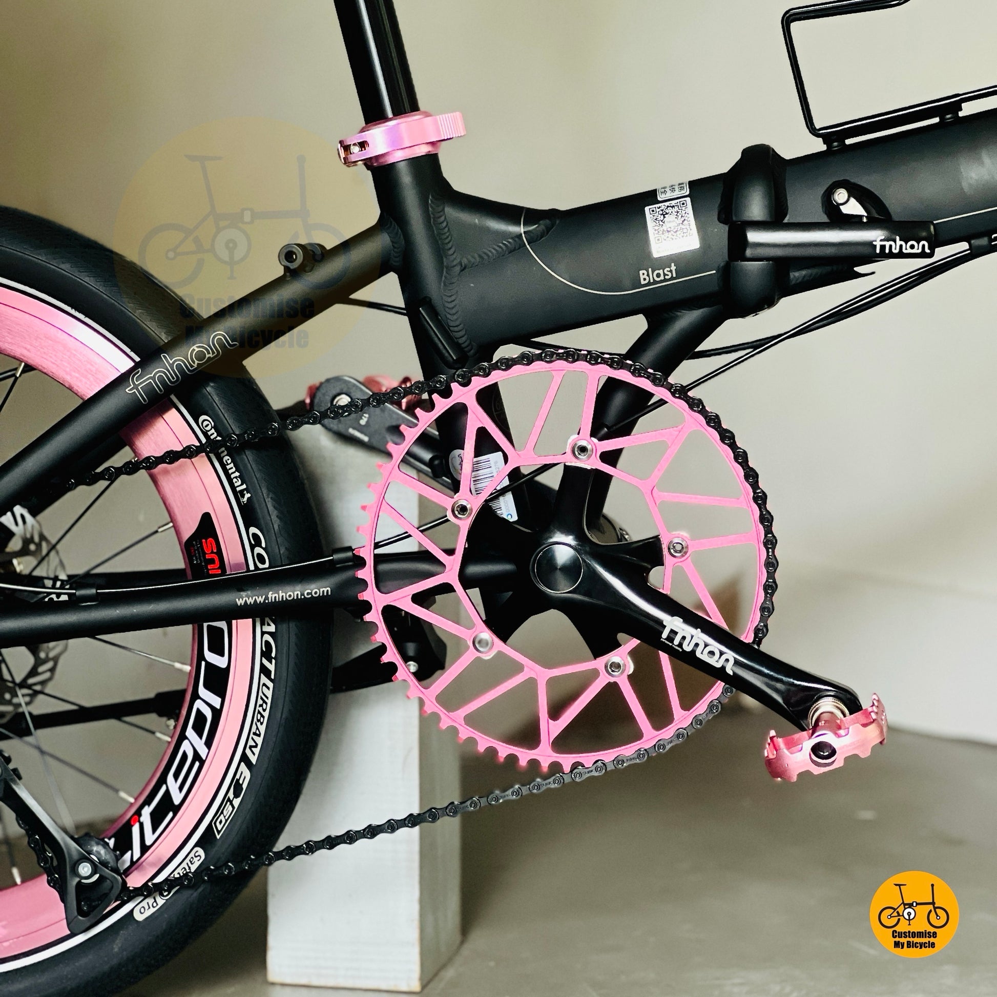 Fnhon Blast folding bike close up Litepro hollow 54t chainring and lightweight crankset folding bicycle
