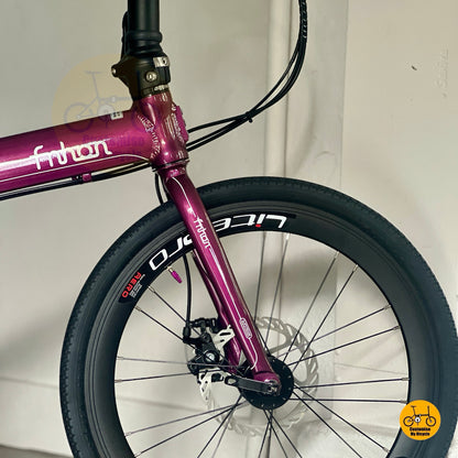 Close up of LITEPRO Aero high profile front wheel on Fnhon Blast
