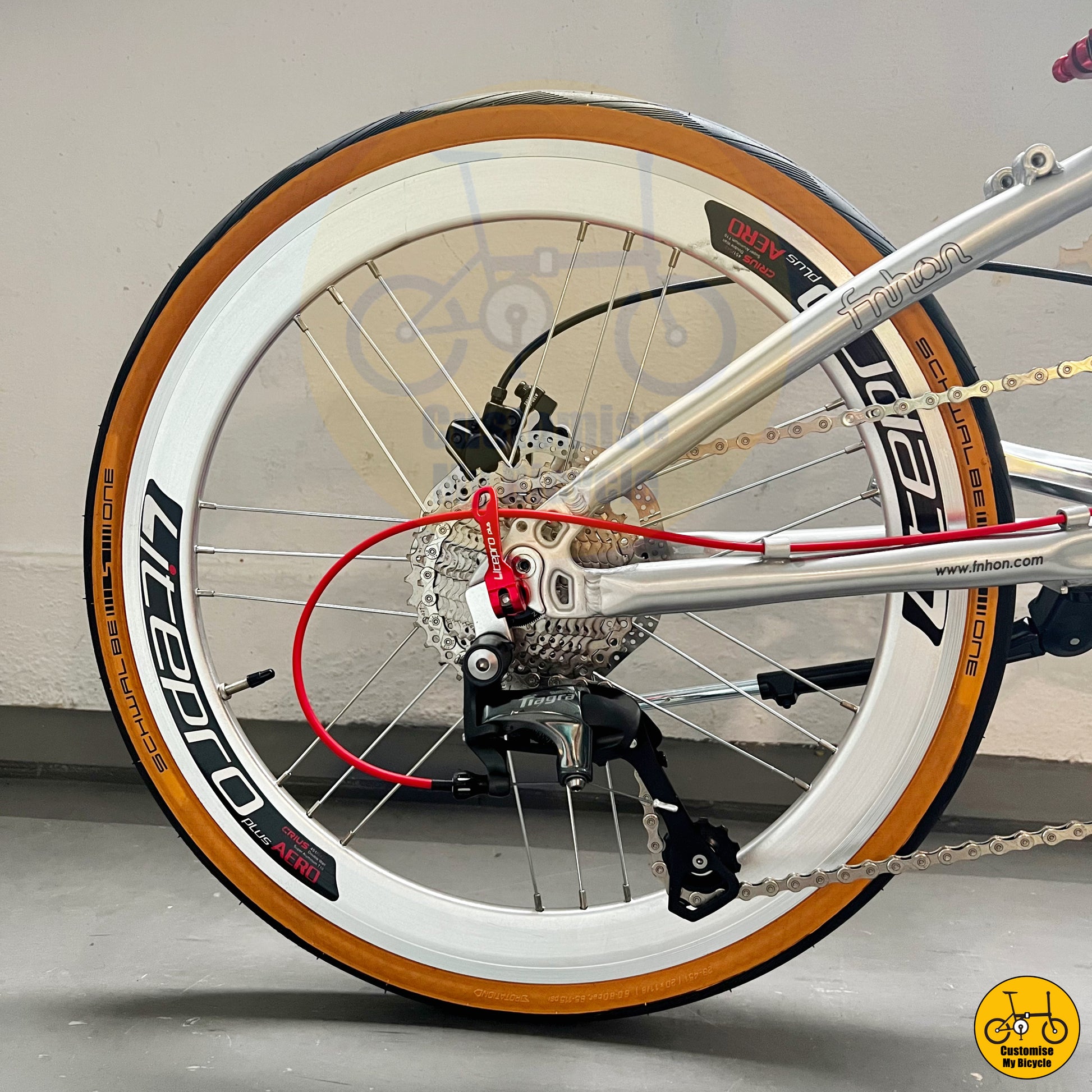 Shimano Tiagra 10 gears on Sleek & Powerful Fnhon Blast 22-Inch Foldable Bicycle – Smooth Ride & Bold Look
