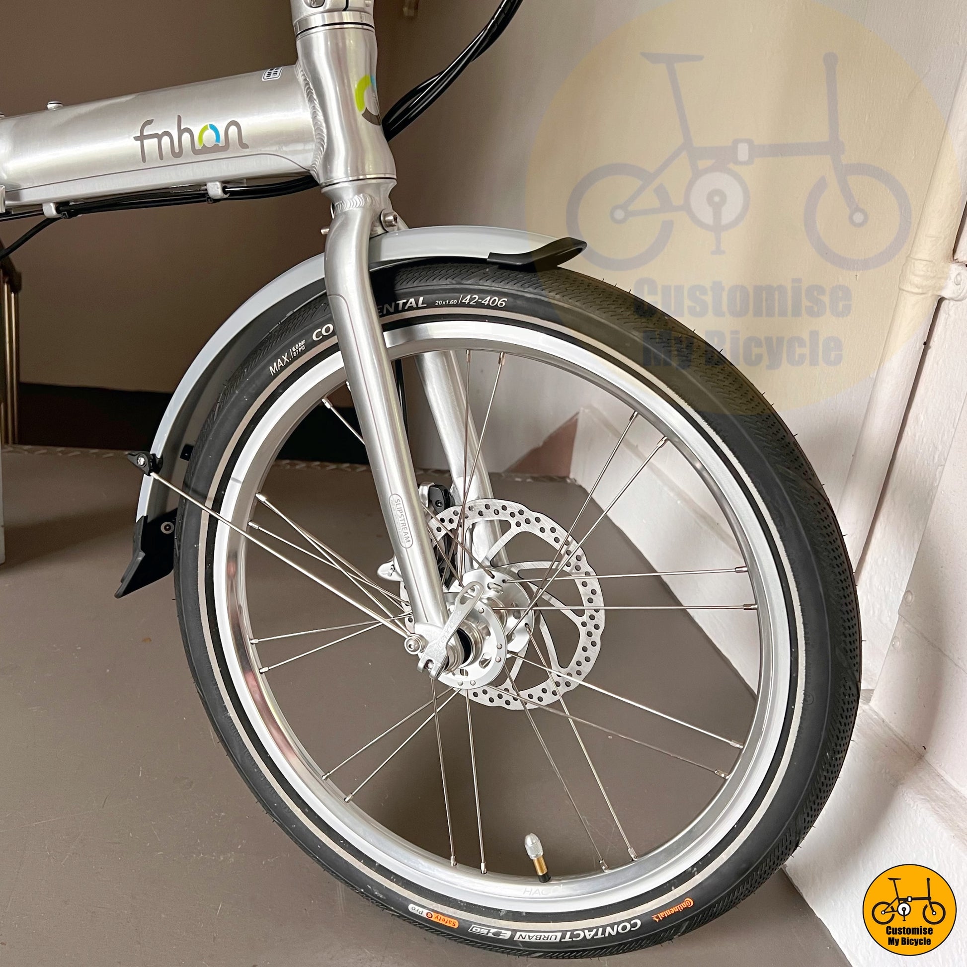 Continental Contact Urban City tyre on Platinum Silver Fnhon Blast 22-Inch Foldable Bicycle – A Stylish & Versatile City Foldie
