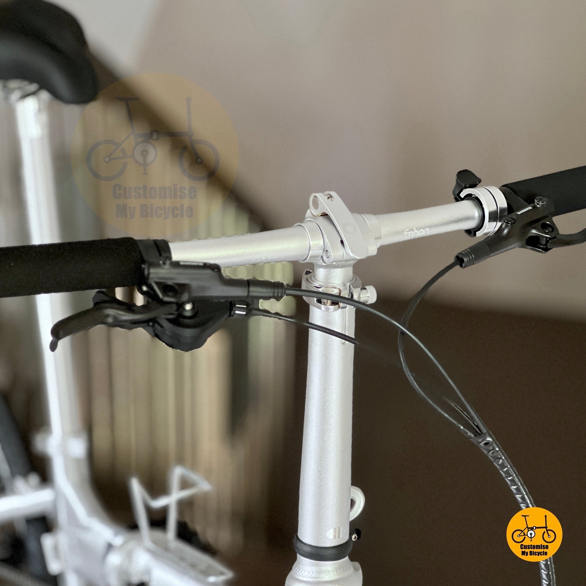 Close up of adjustable handle post folding mechanism
