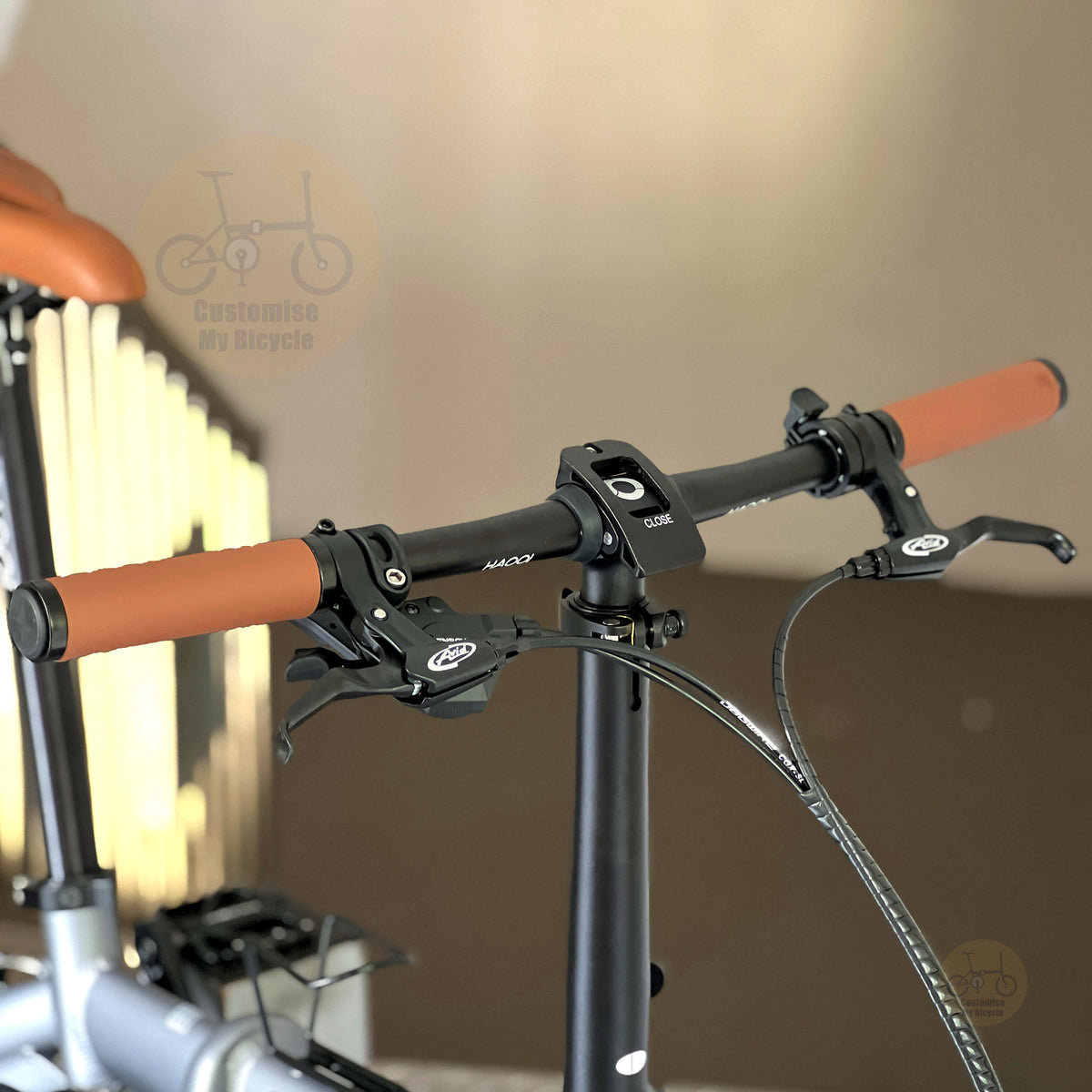 Fnhon Breeze 14" Battleship Grey folding bike frame material colour detail