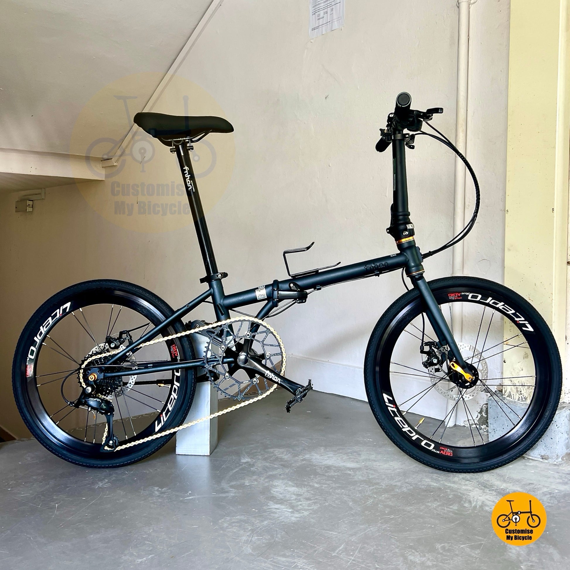 Durable Fnhon Gale 22 Inch Folding Bicycle Shimano 9 Gears Chromoly Steel Urban Build
