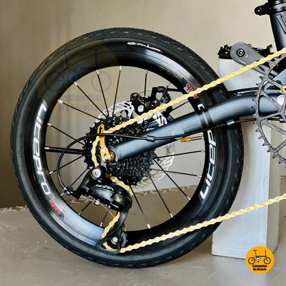 Fnhon Gust Shimano 9 speed R3000 Sora gear system close up drivetrain folding bike
