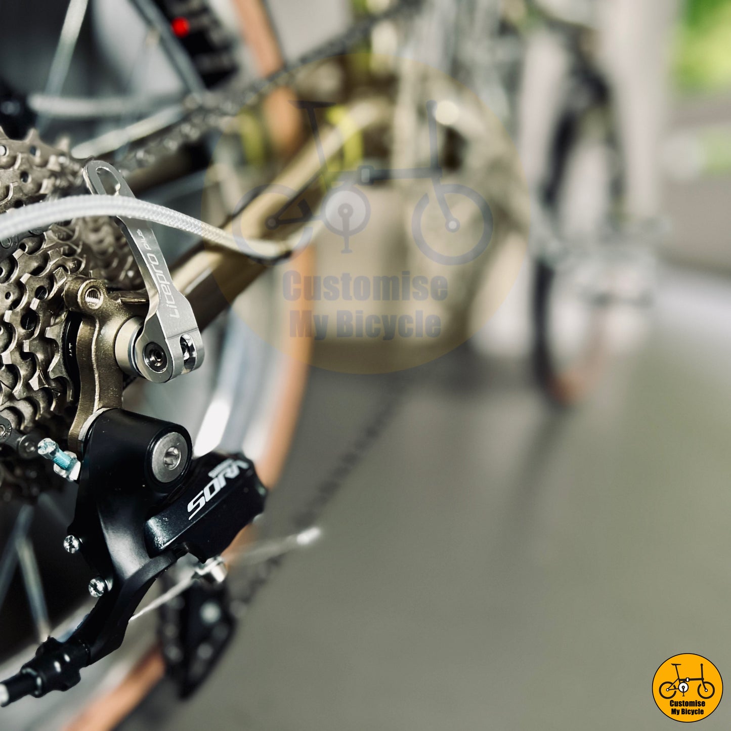 Fnhon Gust 18” • Shimano 9s • Titanium Gold