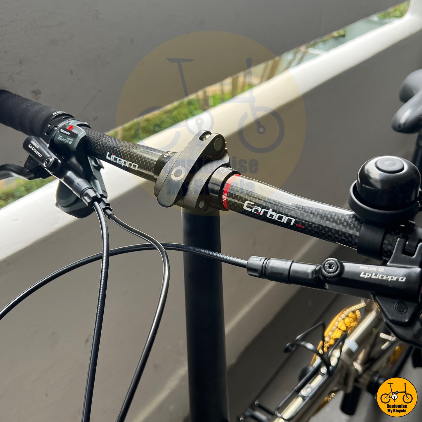 Fnhon Gust 18” • Shimano 10s • Titanium Gold