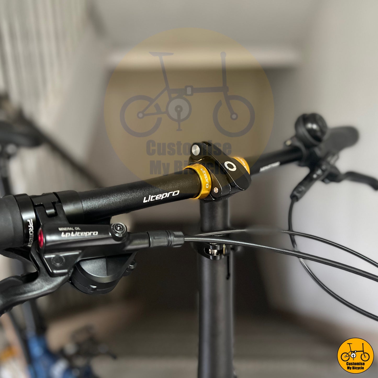 Litepro handle bar on Fnhon Gust foldable bike with sleek, urban-inspired aesthetics
