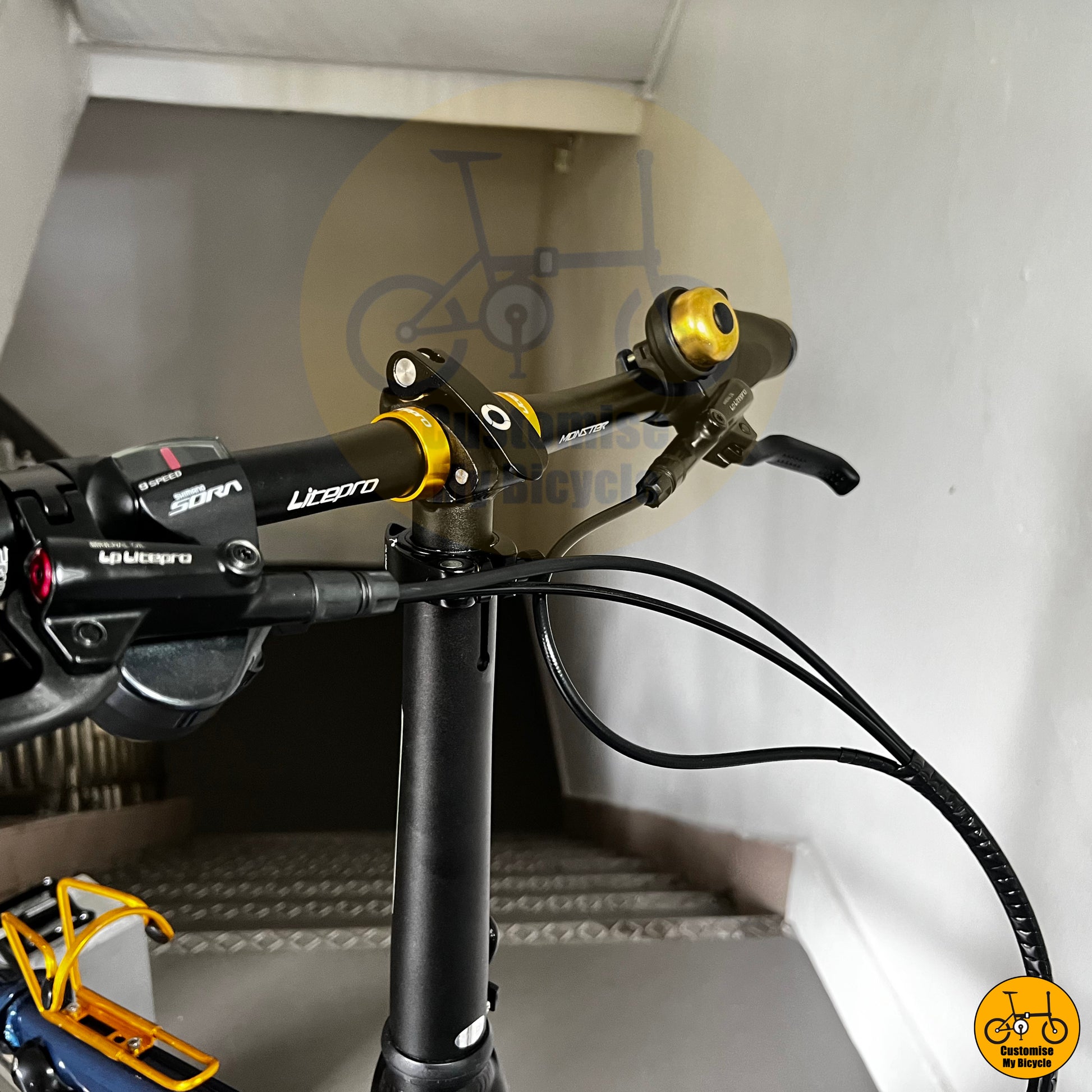 High-speed folding bicycle with responsive handling and safety features
