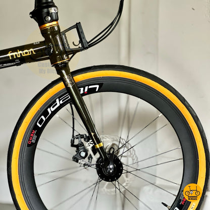 Close up of front Litepro aero wheel with Innova Pro fast rolling tyre
