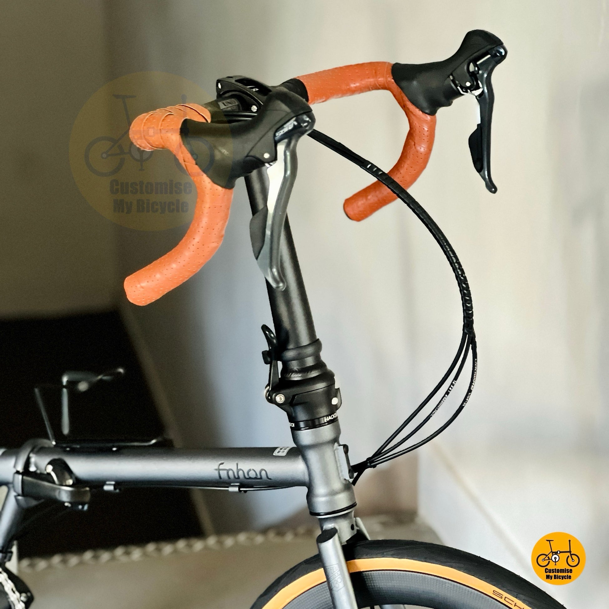 Handlebar detail UNO aluminium dropbar ergonomic sporty riding position