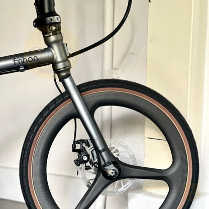 Fnhon Gust 20" Battleship Grey folding bike frame material colour detail