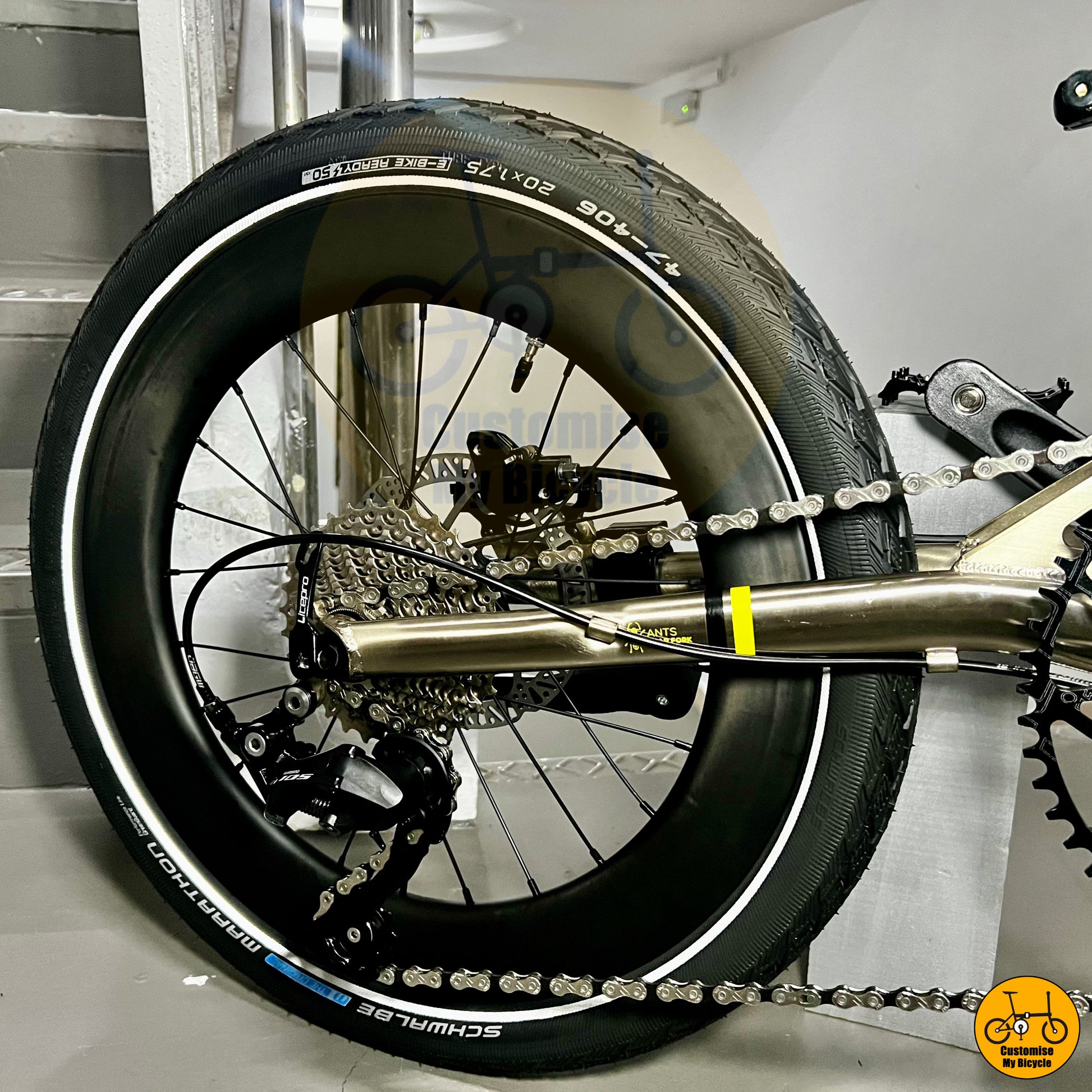 Folding bike featuring Hubsmith wheels and a loud hub for speed enthusiasts
