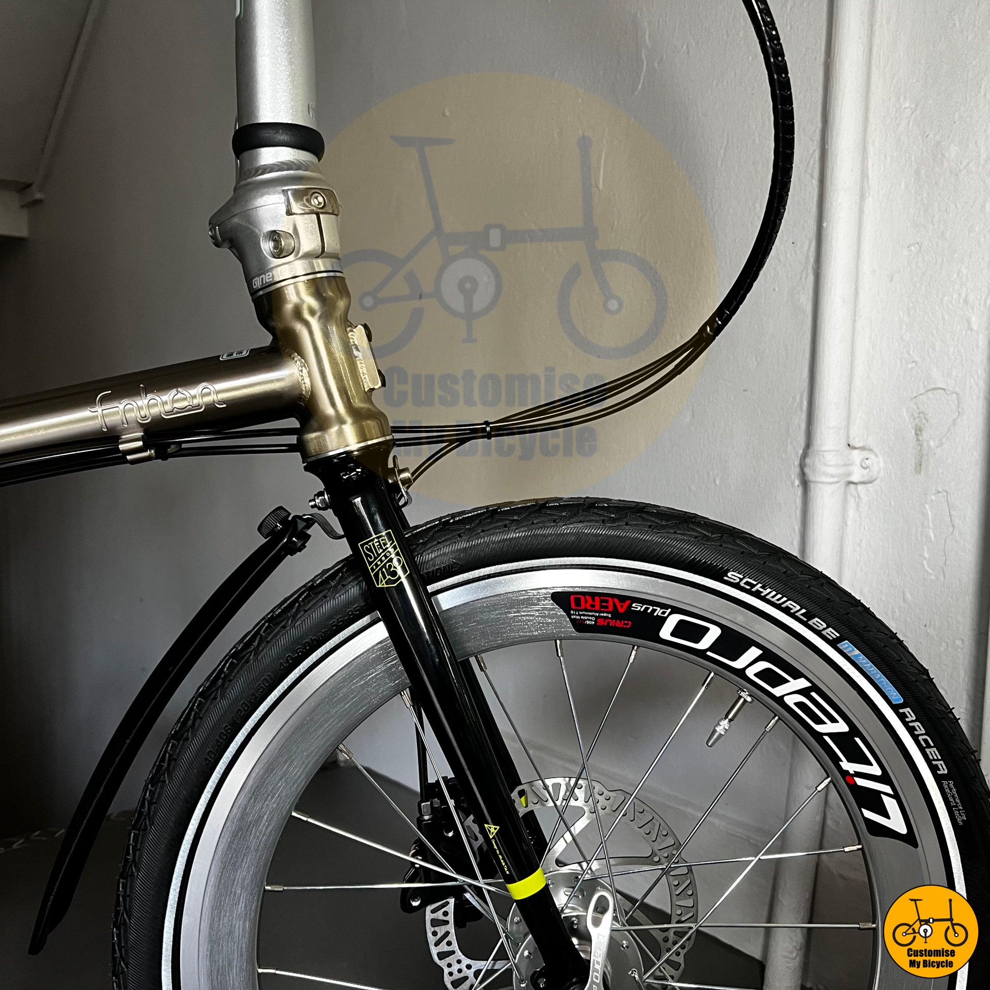 Fnhon Gust 20-inch Folding Bike – Titanium Gold Frame & Shimano Tiagra 10-Speed
