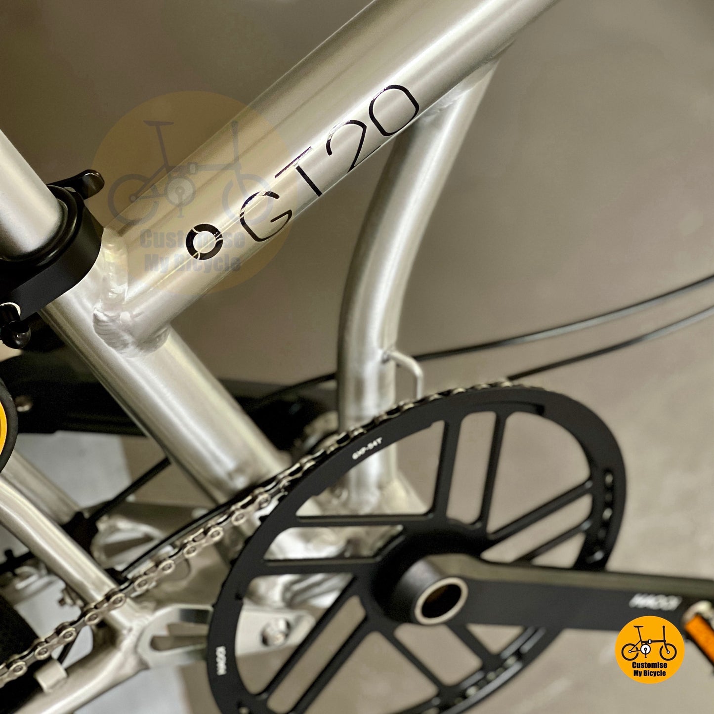 Fnhon GT20 folding bicycle top view polished silver sleek aerodynamic frame design