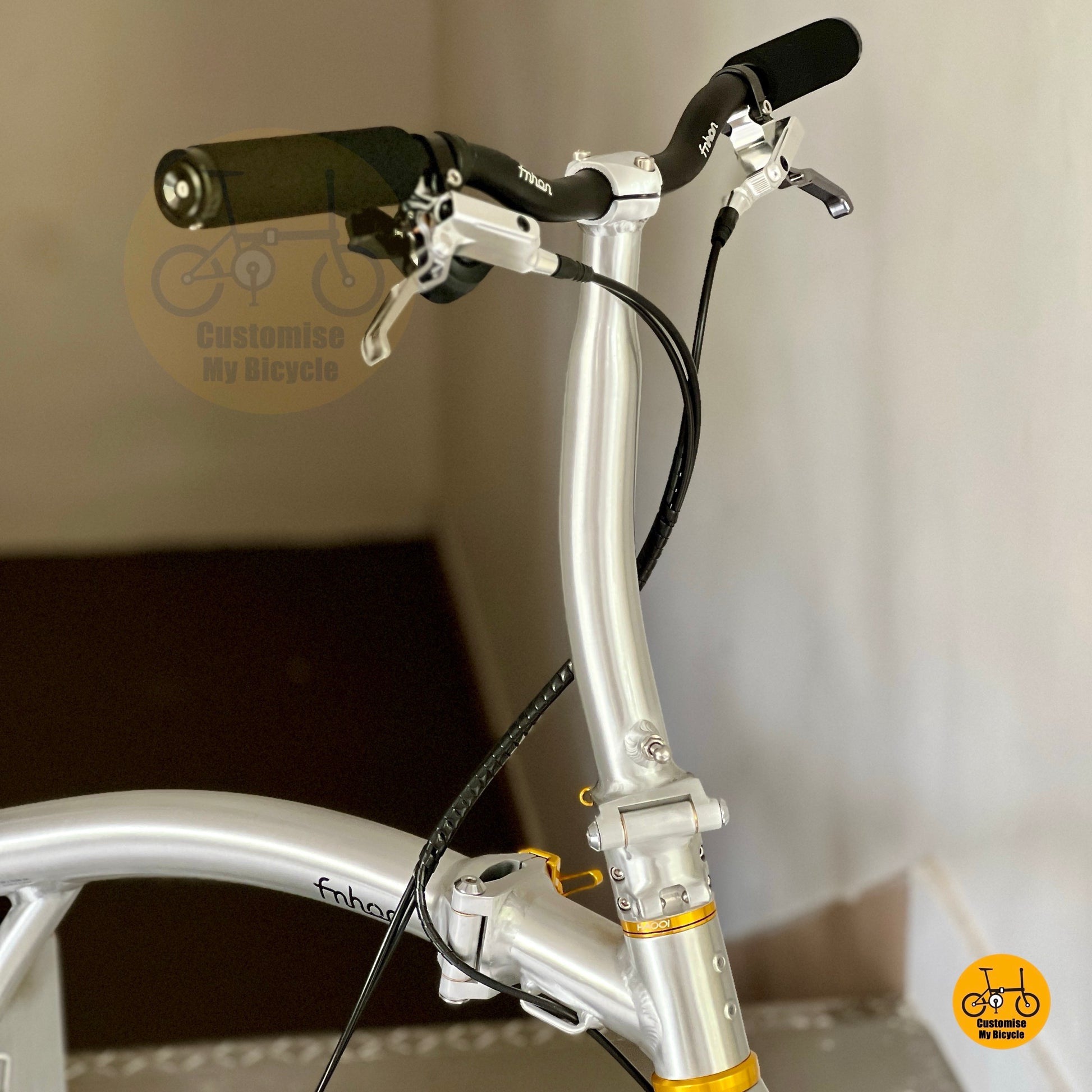 Fnhon GT20 folding bike handlepost folding mechanism detail