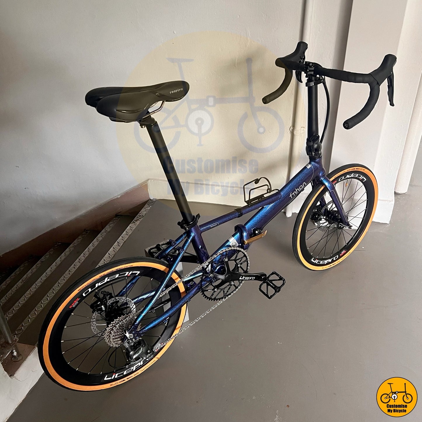 Sleek folding bicycle alternative to Giant and S-Works road bikes