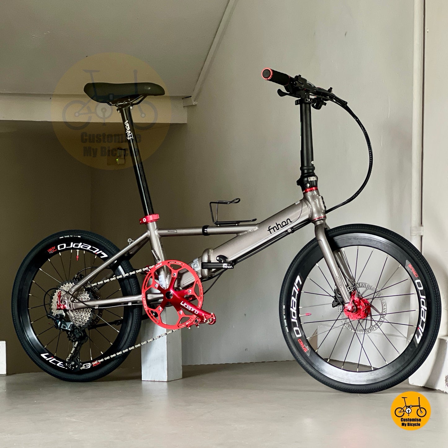 Fnhon Monsoon 22” • Shimano 12s SLX • Dolphine Grey & Red