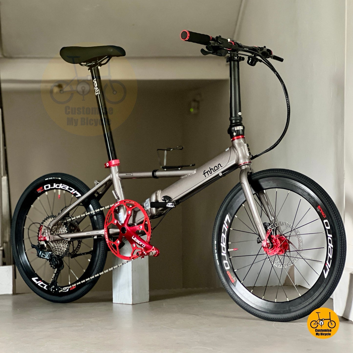 Fnhon Monsoon 22” • Shimano 12s SLX • Dolphine Grey & Red