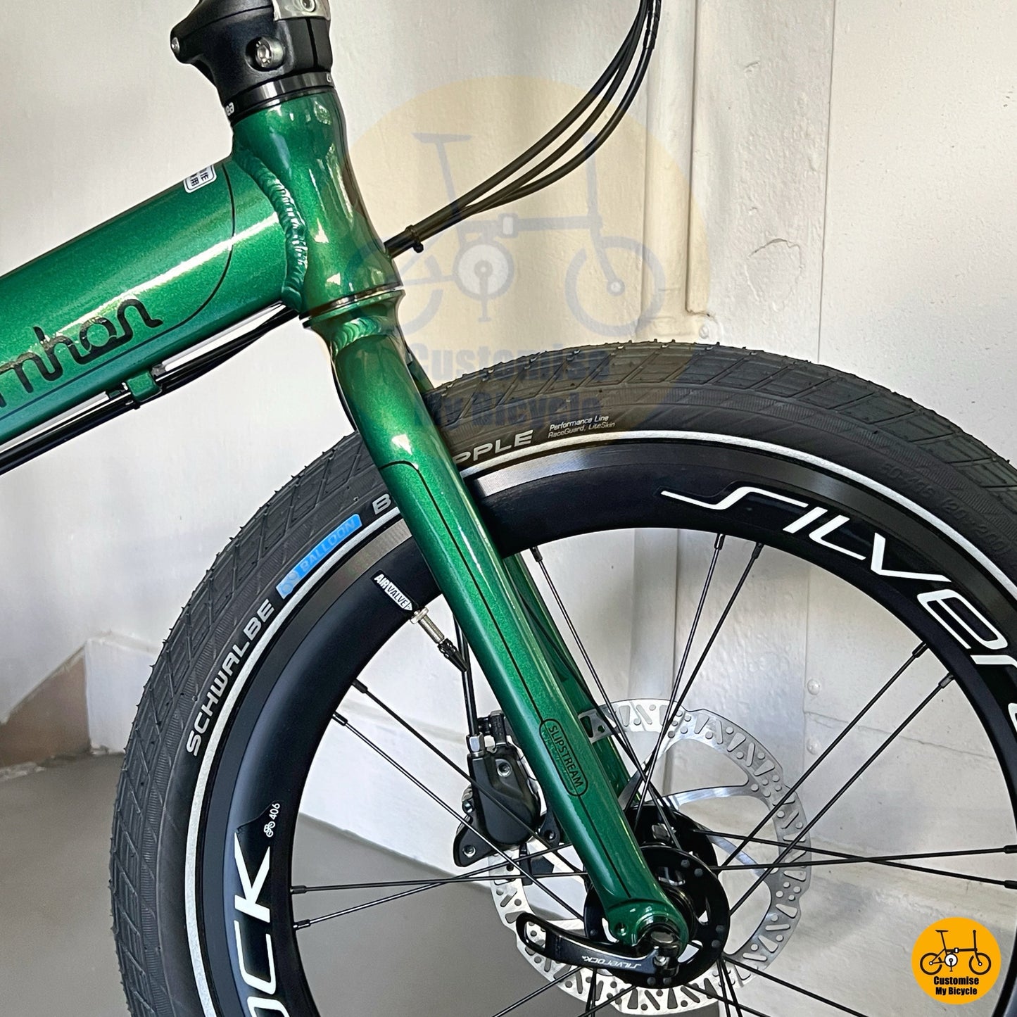 Fnhon Monsoon foldable bike Schwalbe Big Apple high volume tyre detail urban folding bicycle
