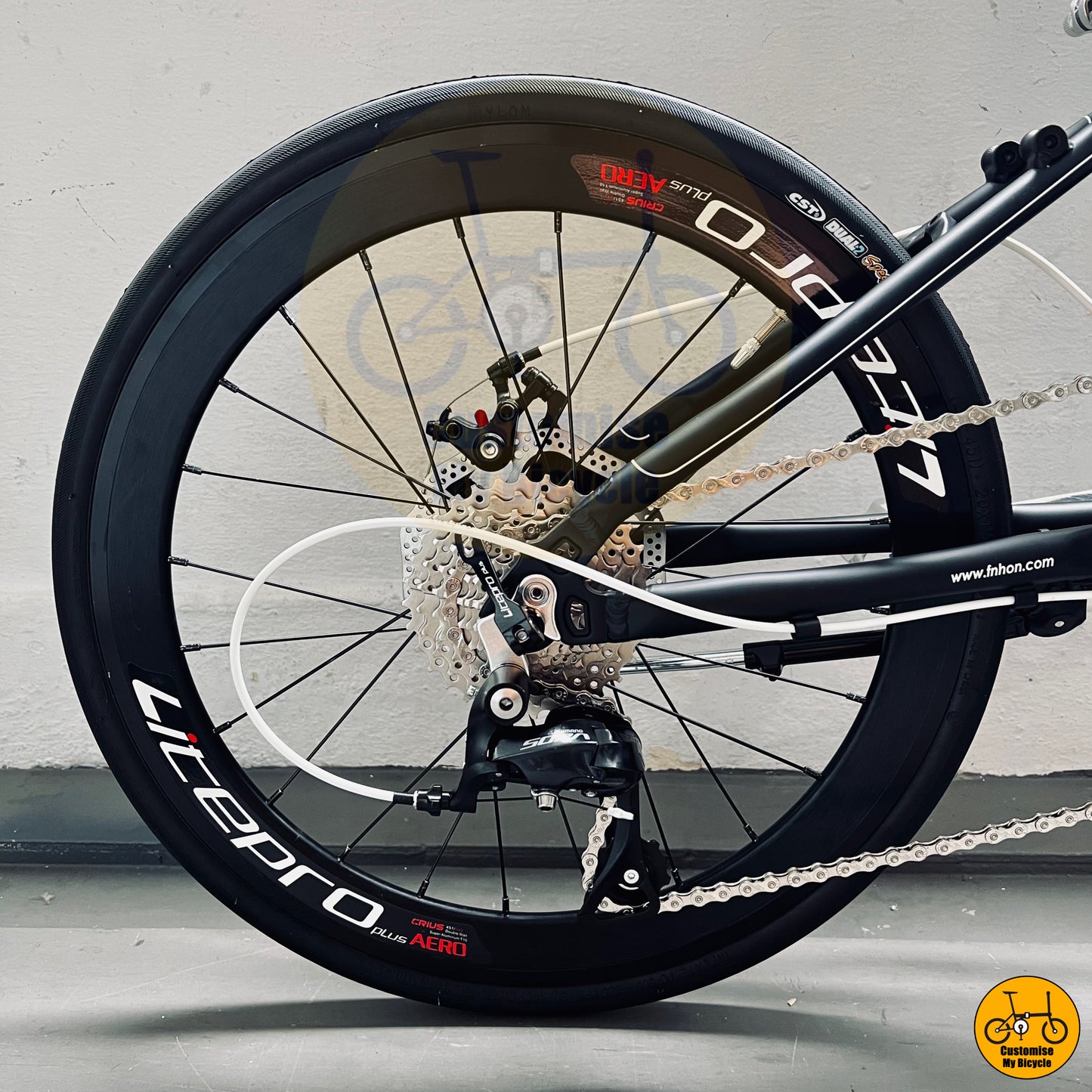 Speed & Strength Fnhon Monsoon 22-Inch Folding Bike – A Competitive Ride for Cyclists
