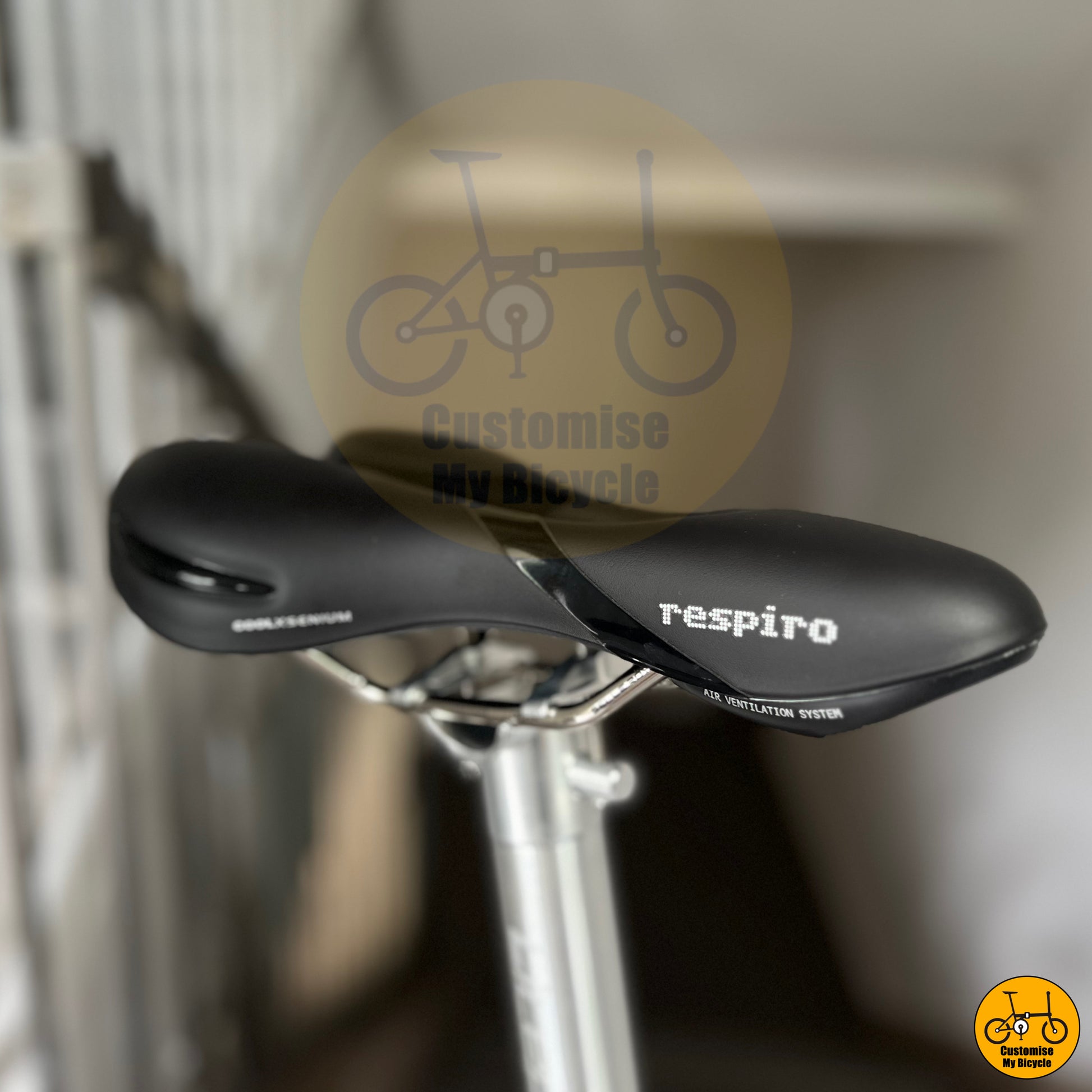 Selle Royal 5130 Saddle Fnhon Monsoon 22-Inch Folding Bike – Comfortable & Ergonomic Design
