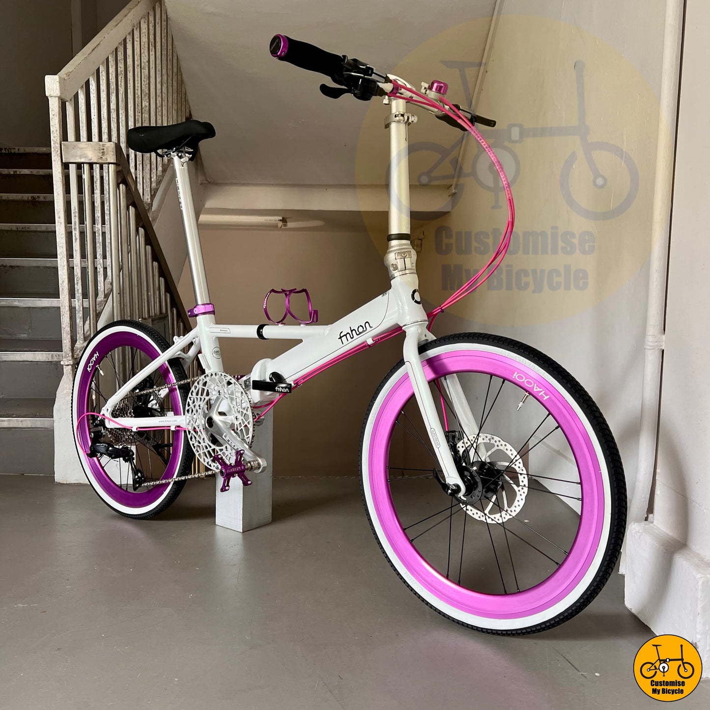 Lightweight & Stylish Fnhon Monsoon 22-Inch Foldie – Built for Smooth & Efficient Riding
