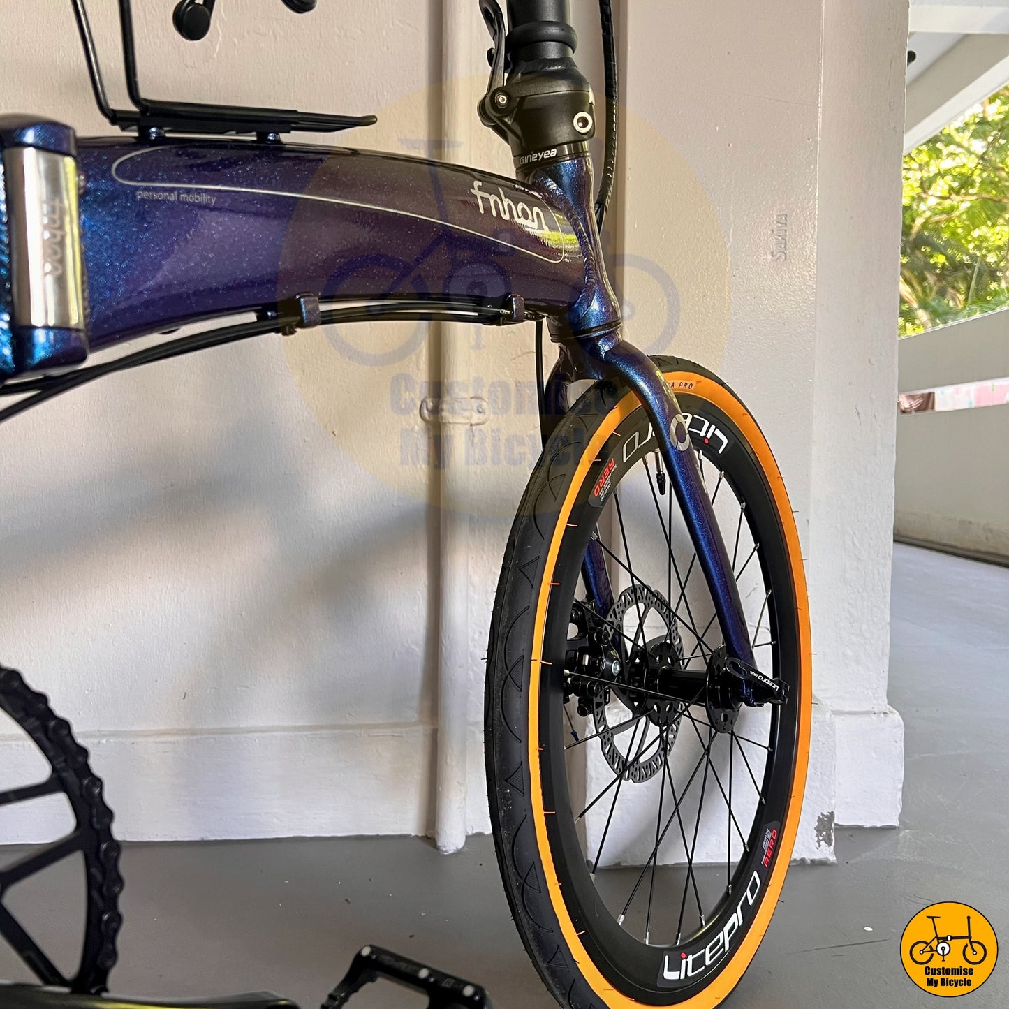 Effortless Folding & Carrying – Perfect Bike for Urban Commuters
