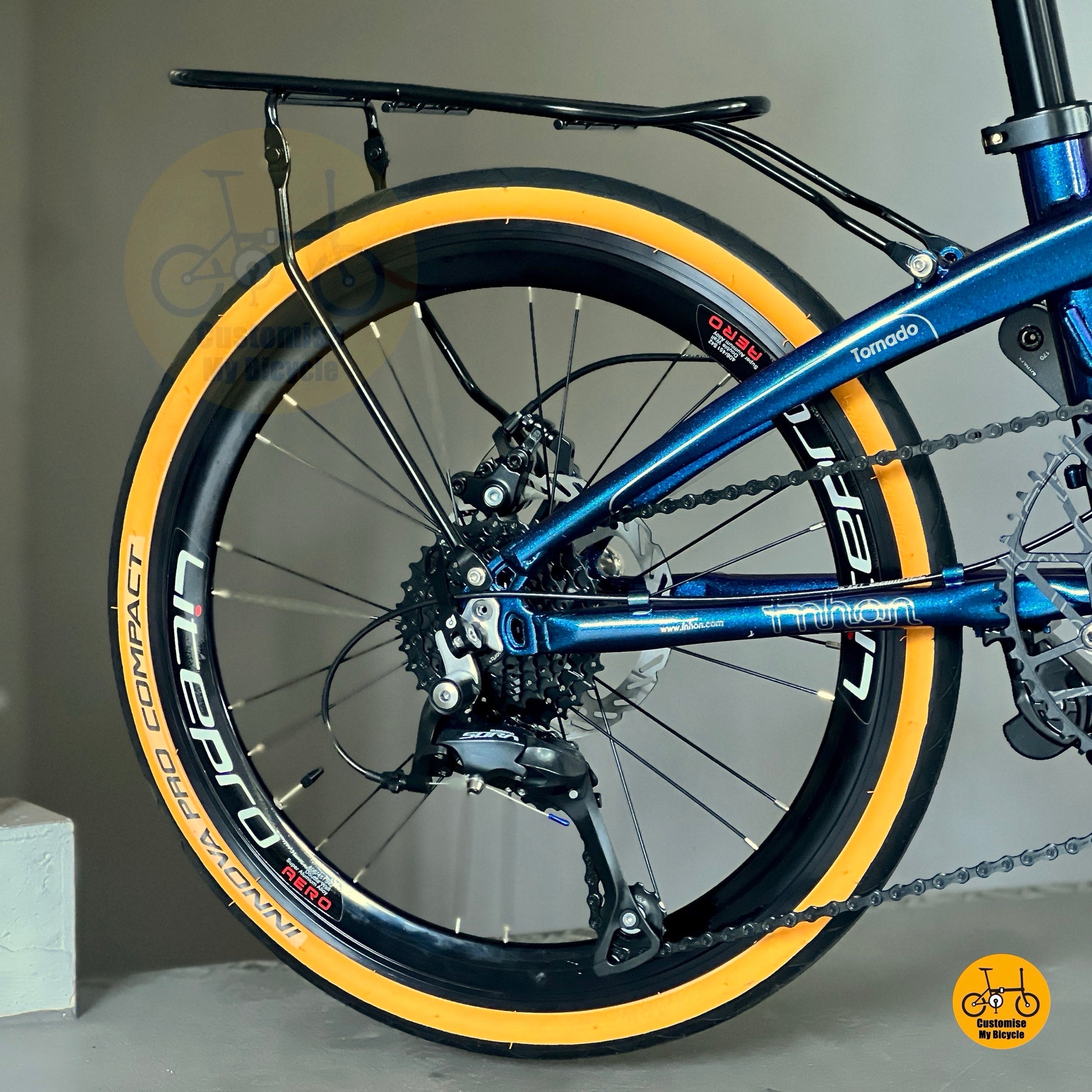 Fnhon Tornado black rear rack utility detail
