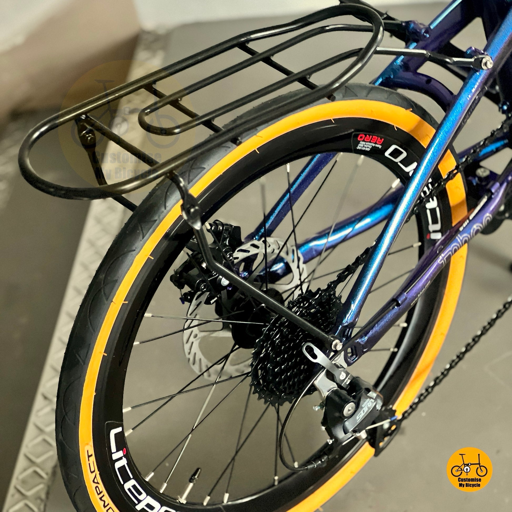 Close up of Shimano 9 speed drivetrain R3000 Sora rear derailleur on Fnhon Tornado folding bike
