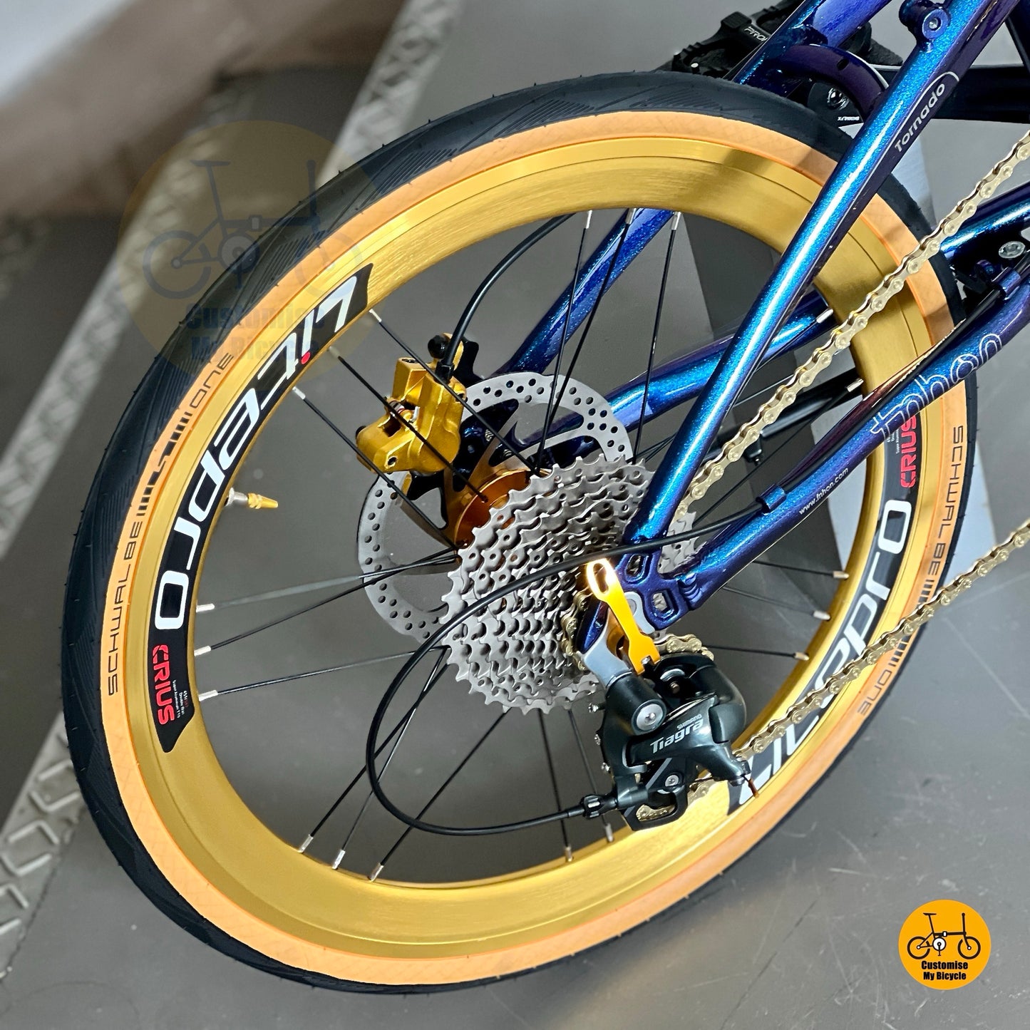 Fnhon Tornado foldable bicycle Litepro Zoom hydraulic brake caliper braking system close up
