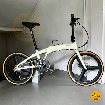 Fnhon Tornado Beige folding bicycle 22 inch with lightweight alloy frame
