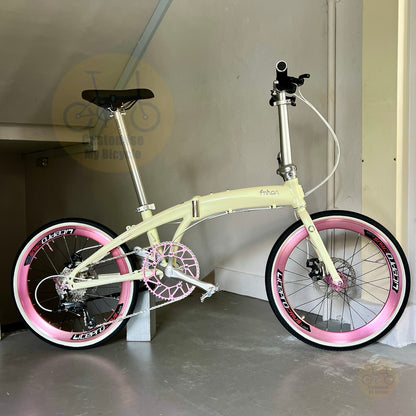Fnhon Tornado 22" Beige foldable bicycle with Shimano 9 gears