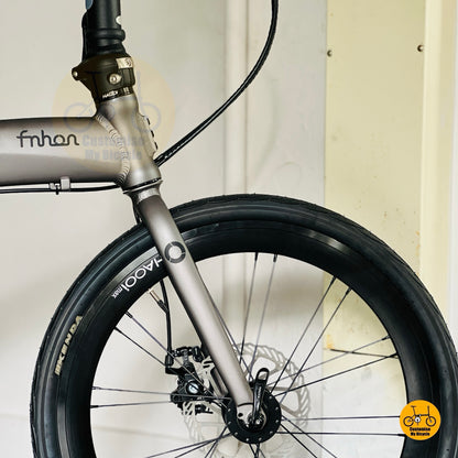 Folding bike front wheel close up HAOOI Max smooth wheels SCHWALBE Marathon heavy duty tyres