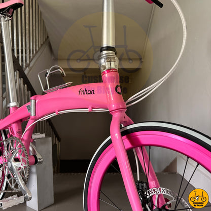 Candy Pink Foldie – Sleek & Unique City Ride for Pink Lovers
